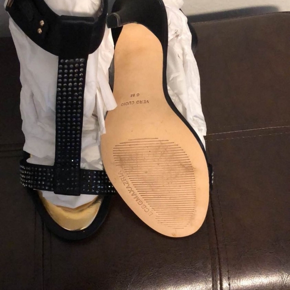 Heels - Picture 4 of 4